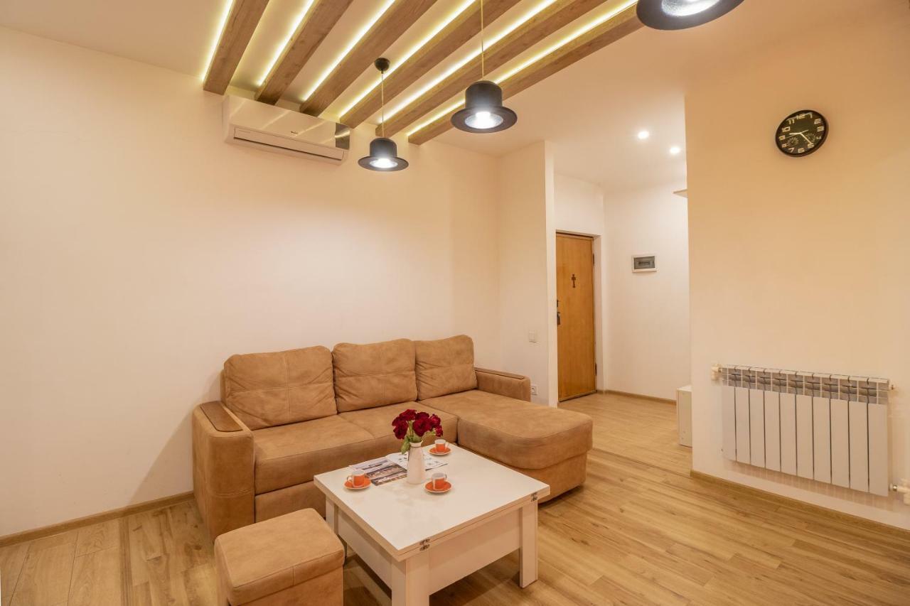 Stay Inn Apartments On 33 Sayat-Nova Avenue Jereván Kültér fotó