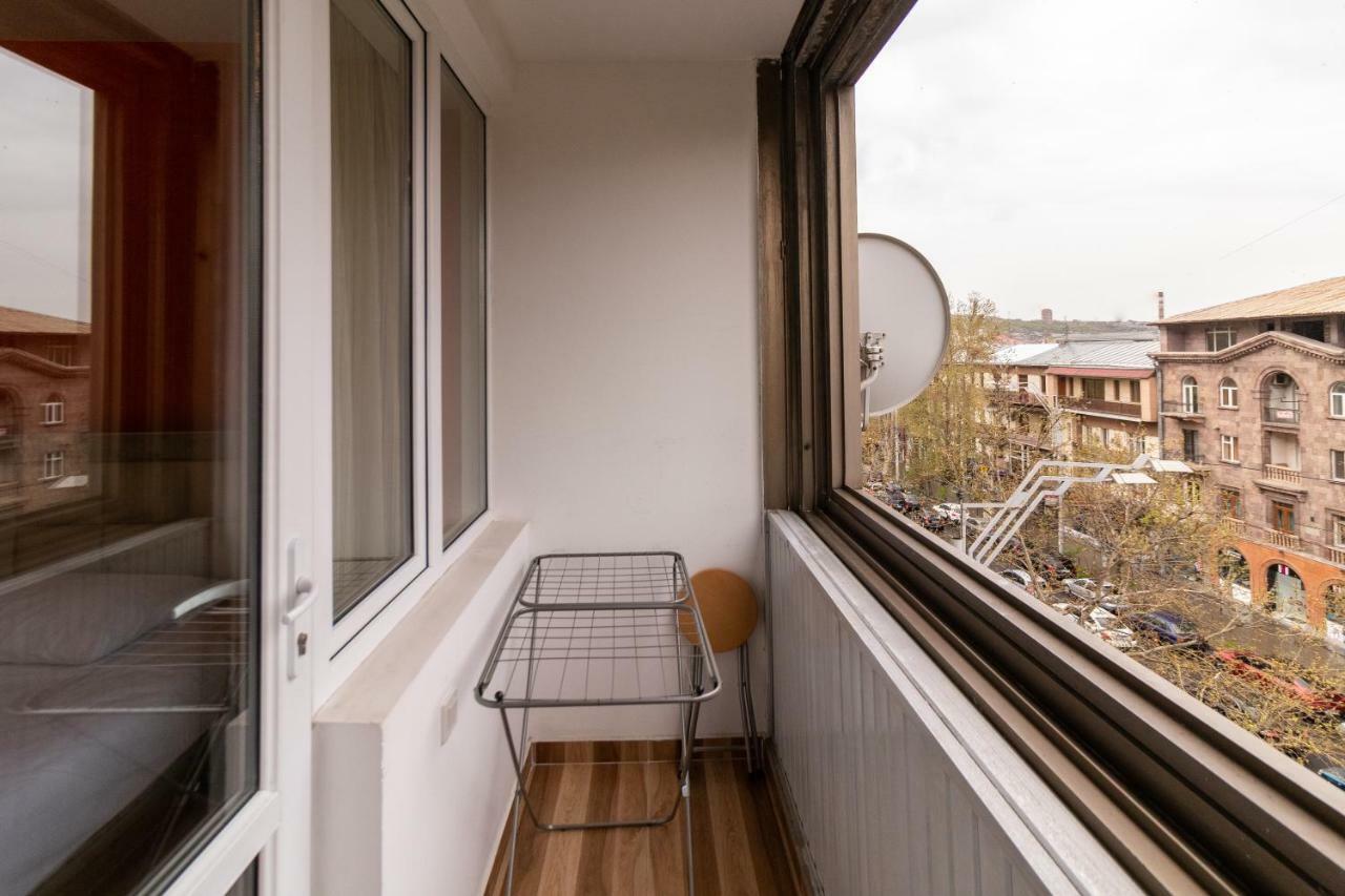 Stay Inn Apartments On 33 Sayat-Nova Avenue Jereván Kültér fotó